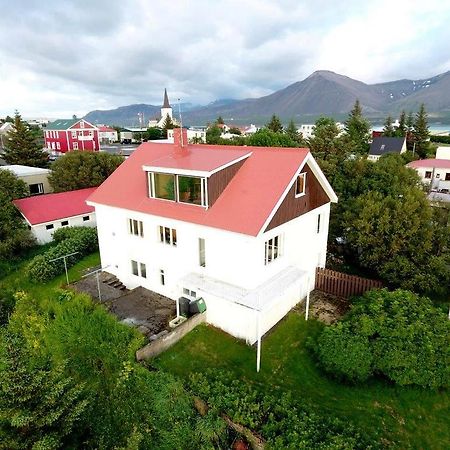 Helgugata Guesthouse Borgarnes Exterior photo